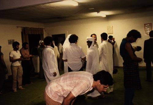 جامع ديربورن من الداخل 26/10/1405هـ ـ 14/7/1985م