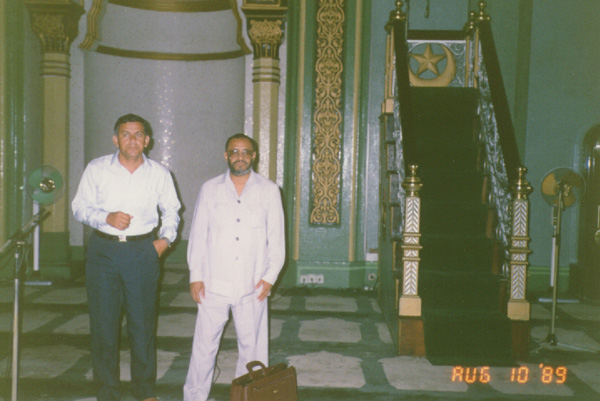مسجد السلطان من الداخل ـ مع مصطفى الموجي