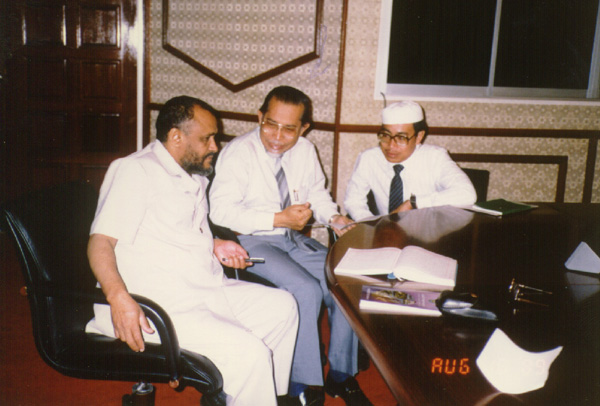 الحاج بن علي الطيب ـ جامعة بروناي 15/1/1410هـ ـ 16/8/1989م