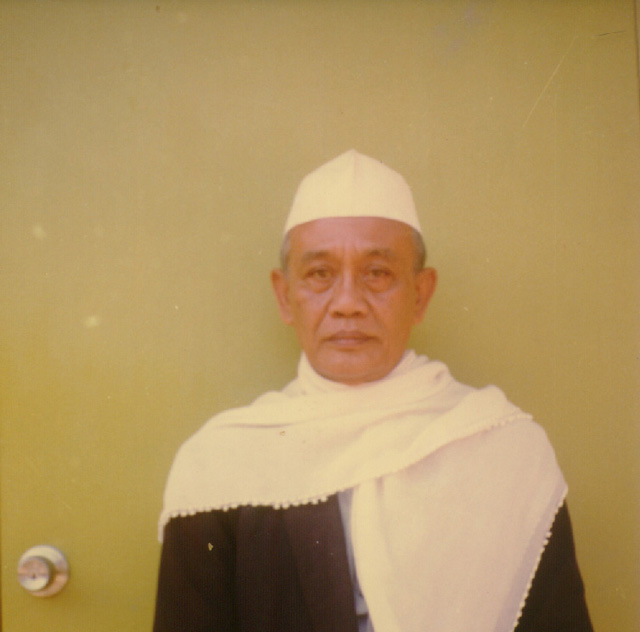 الشيخ علي معصوم رحمة الله مدير معهد المنور يوك جاكرتا 10/9/1400هـ ـ 22/7/1980م