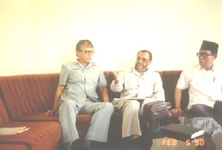 الكاتب والأستاذ محمد داود يمين الكاتب ـ جامعة أندونيسيا 8/6/1410هـ