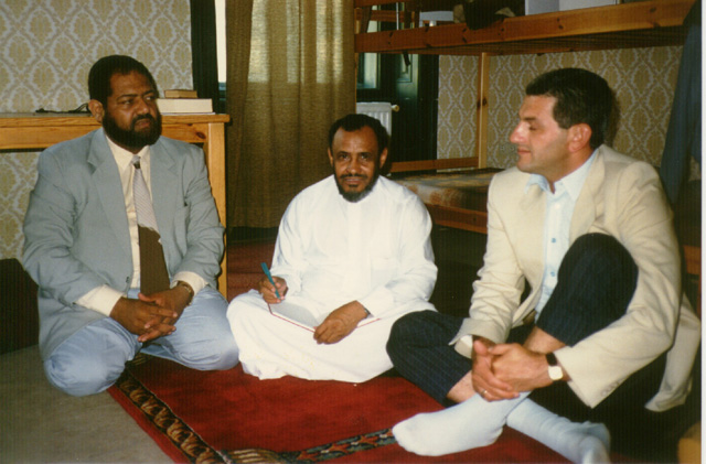 مع الأخ سعد السباعي والفاتح علي الحسين السوداني 28/11/1407هـ ـ 24/8/1987م